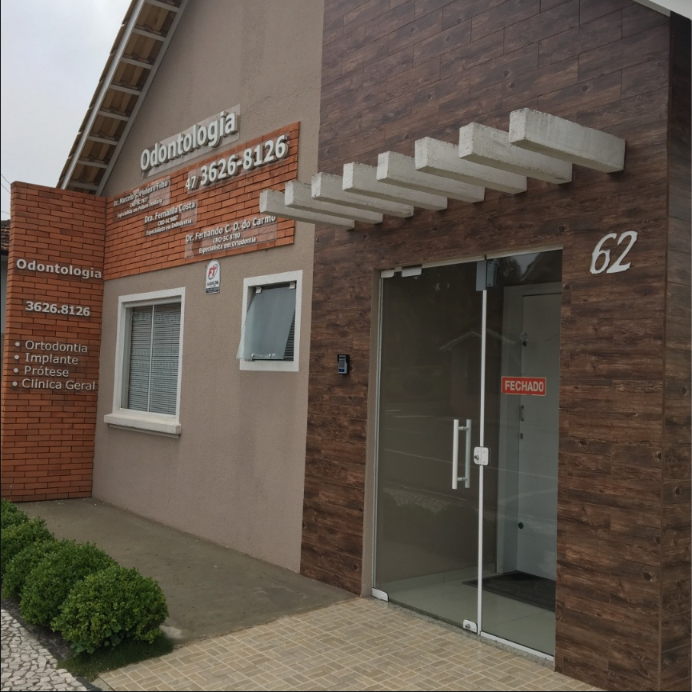 Fachada da Pinheiro Odontologia, em Centro, São Bento do Sul
